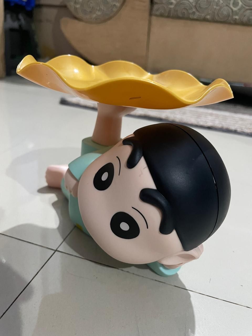 Shinchan Tray Holder